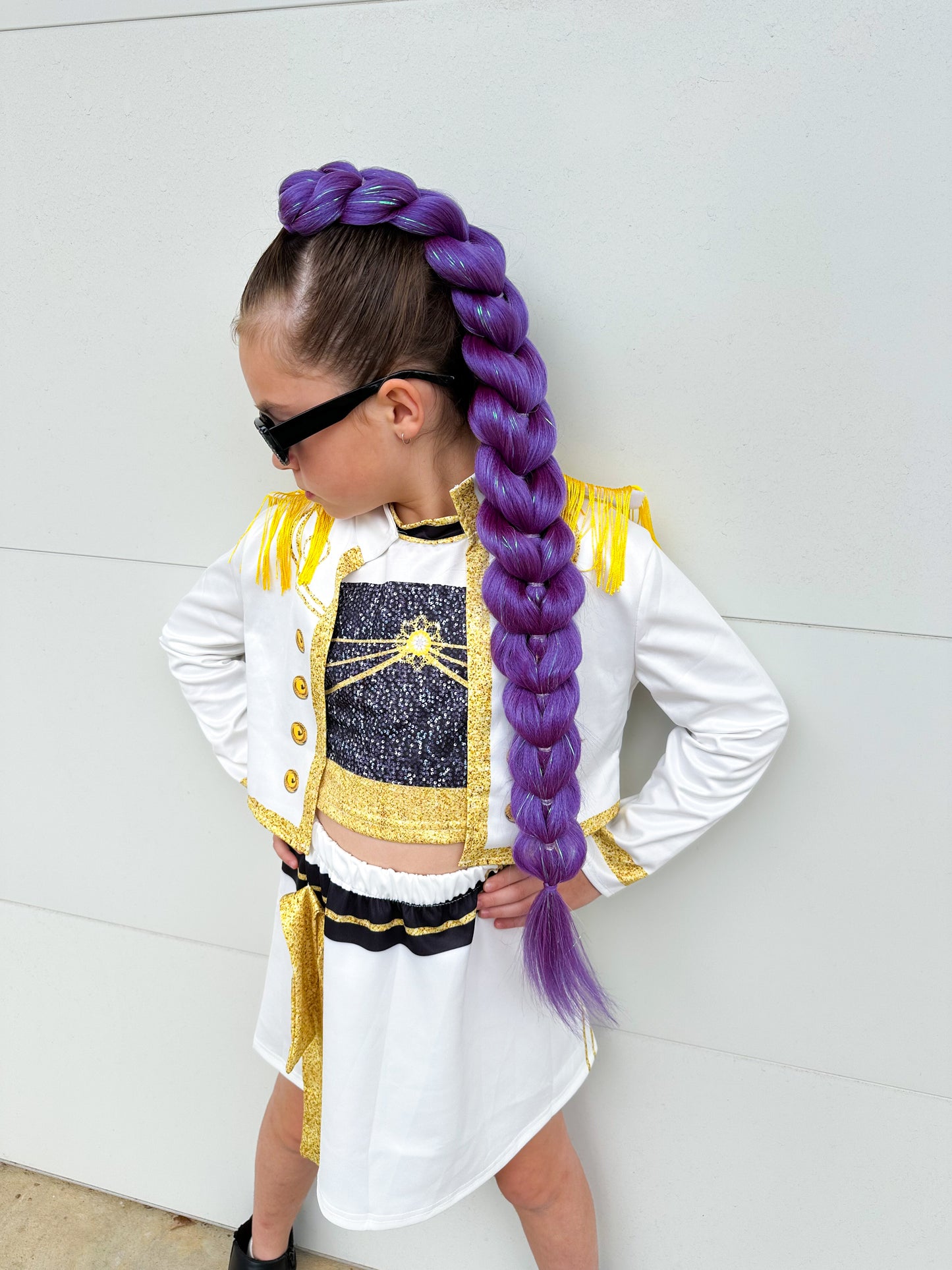 Rumi XL with shimmer Dragon braid ponytail